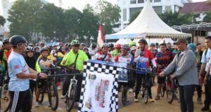 Pembukaan Pekan Olahraga Polri 2026 Meriah, Ribuan Warga Padati Alun-Alun Engku Putri