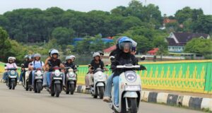 Komunitas Honda Scoopy Jelajahi Ikon Kota Tanjungpinang Lewat Scoopy Your Mode Your Ride