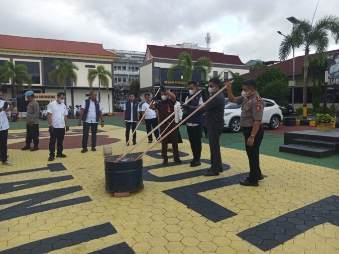Polresta Tanjungpinang Musnahkan 1,8 Kilogram Narkoba, 12 Tersangka Diamankan