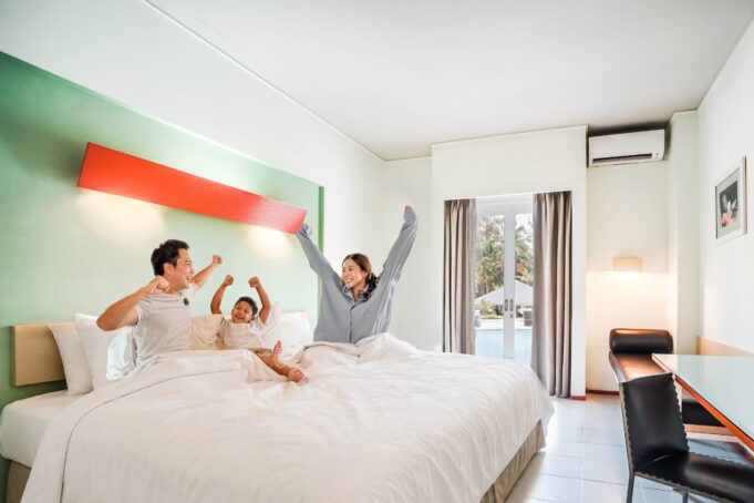 Pilihan Staycation Hemat di Batam: HARRIS Resort Waterfront Batam Luncurkan Promo “Pay 2 Stay 3” untuk Liburan Keluarga