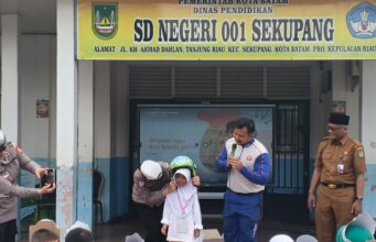 Masih Sering Membonceng Anak di Depan Motor? Ini 7 Tips Aman dari Instruktur Safety Riding Honda