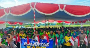 Kolaborasi Gojek dan Ditlantas Polda Kepri, Ratusan Driver Online Batam Deklarasikan Tertib Berlalu Lintas Sambut HUT ke-81 RI