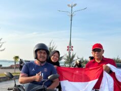 Sambut HUT RI ke-81, FPK Kepri Bersama ICMI dan MKKS Bagikan 1.000 Bendera Merah Putih di Tepi Laut