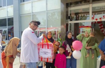 Rumah Zakat Raih Penghargaan Kolaborasi dari BKKBN dan Salurkan 10 Paket Bantuan untuk Keluarga Risiko Stunting di Kepri