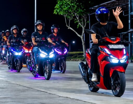 Vario Evo Night Ride di Tanjung Uban Pererat Interaksi Konsumen dan Komunitas Honda