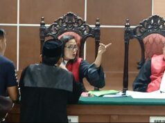 Hakim Tegur Saksi di Sidang Kematian Anggota Samapta Polda Kepri “Jangan Anggap Hakim Tak Ada Pistol, Tak Bisa Menahan Saksi,”