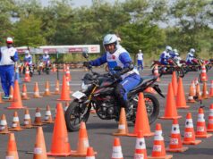 Teknik Menikung Motor yang Tepat, Kapan Badan Harus Ikut Miring?
