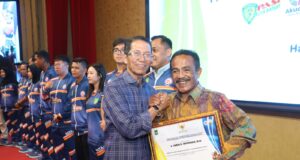 Hattrick Penghargaan Bung Chris, Sinyal Pemerhati Olahraga Batam Makin Diperhatikan