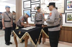 Sejumlah Pejabat Utama Polda Kepri Dirotasi, AKBP Robby Topan Manusiwa Jabat Kabid Propam