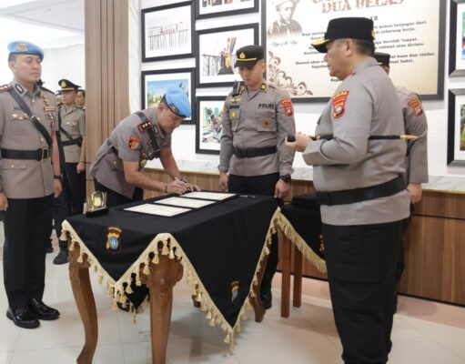 Sejumlah Pejabat Utama Polda Kepri Dirotasi, AKBP Robby Topan Manusiwa Jabat Kabid Propam