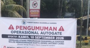 Jalan Umum Digembok, Warga Desak Portal Dibongkar