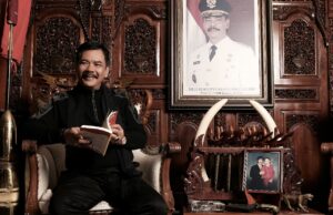 Ketika Kursi Berpindah, Pengabdian Jangan Berakhir