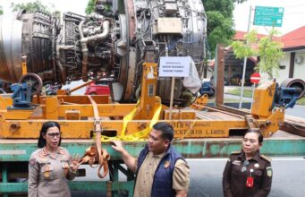 Polda Kepri Bongkar Impor Ilegal Tiga Mesin Pesawat dari Singapura Senilai Rp30 Miliar