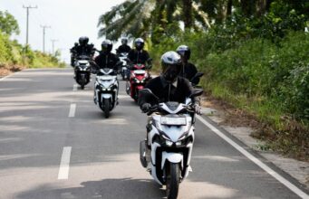 Berkendara Saat Asap Mengganggu Jarak Pandang, Ini yang Perlu Diperhatikan