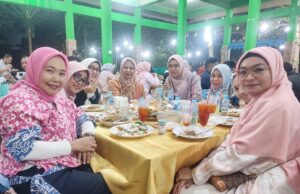 Hangat Semangkuk Laksa dan Pesan Kekompakan Dewi Ansar di Pulau Penyengat