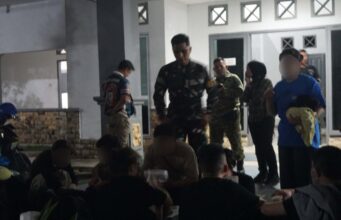 TNI AL dan Satgas POA BAIS TNI, Gagalkan Keberangkatan Ilegal 12 WNA Vietnam di Batam