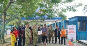 Rumah Zakat Kepri dan Kodaeral IV Gelar Pasar Murah, 500 Warga Tanjung Sengkuang Terima Subsidi