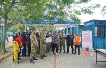 Rumah Zakat Kepri dan Kodaeral IV Gelar Pasar Murah, 500 Warga Tanjung Sengkuang Terima Subsidi
